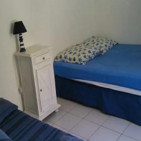 아파트 En Rdc Sureleve Avec Courette Interieure *